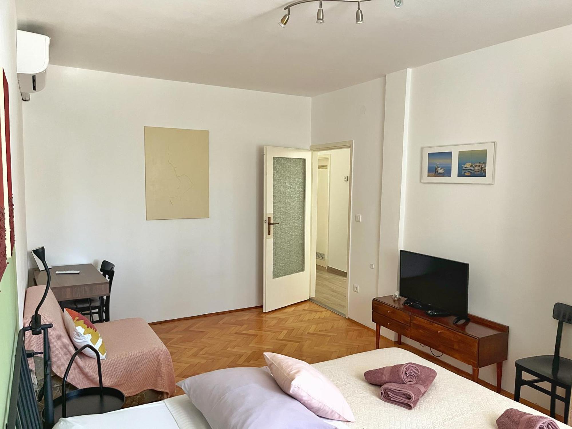 Apartment Nino In Pula Exteriör bild
